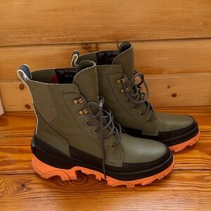 Sorel Free People Movement Black and Green Women's Boots